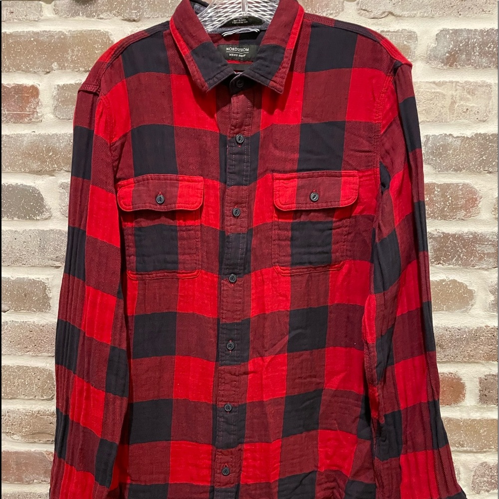 Men’s Red and Black Large Buffalo Plaid Button up Flannel Shirt